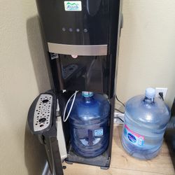 Water dispenser