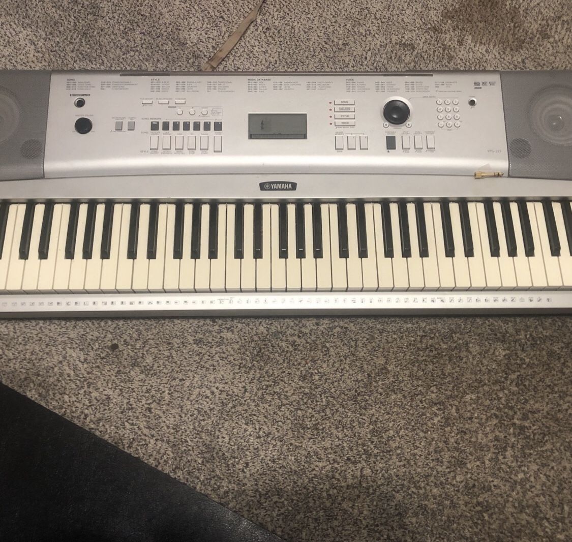 Yamaha Keyboard