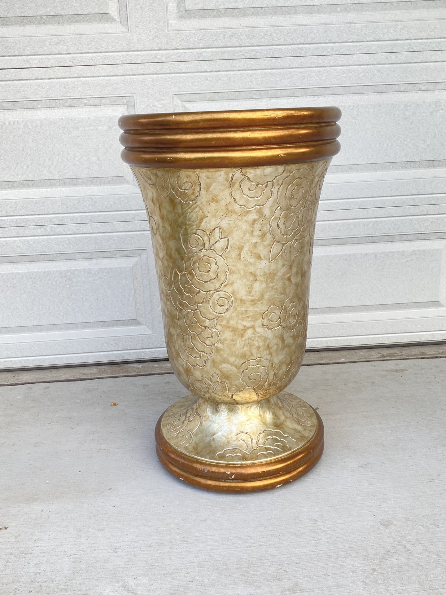 Flower Pot Gold