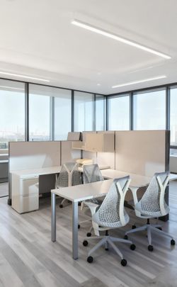 Paquetes de Oficina / Office Packages – Estación + Silla – Doral Miami