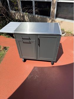 Suncast Outdoor Grill Prep Station