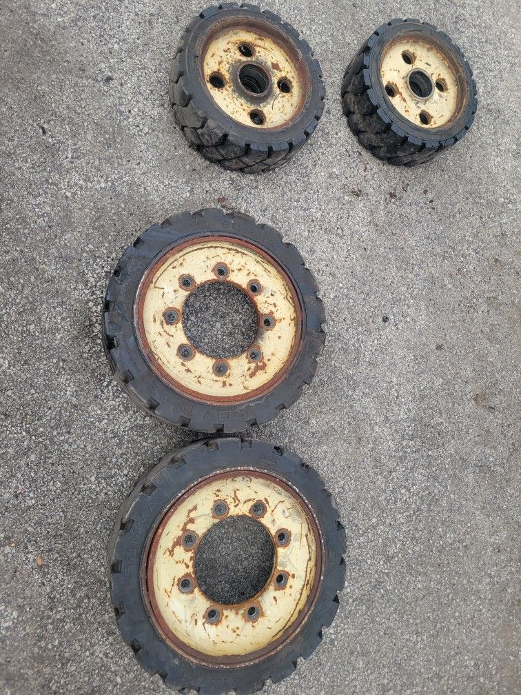 nissan forklift wheels