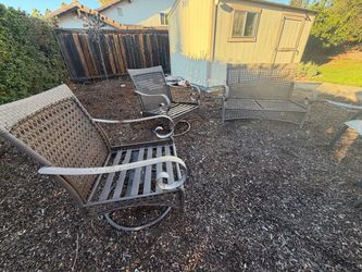 FREE Outdoor Metal Patio Furniture