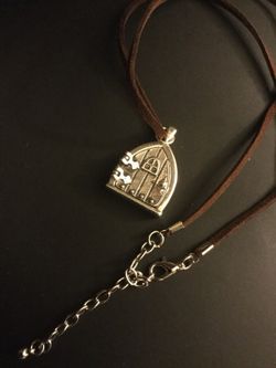 Antique Silver Fairy door necklace 🌿🧚‍♀️🍃 Suede chain new jewelry 🌼🍃