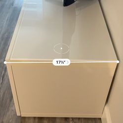 TV STAND 