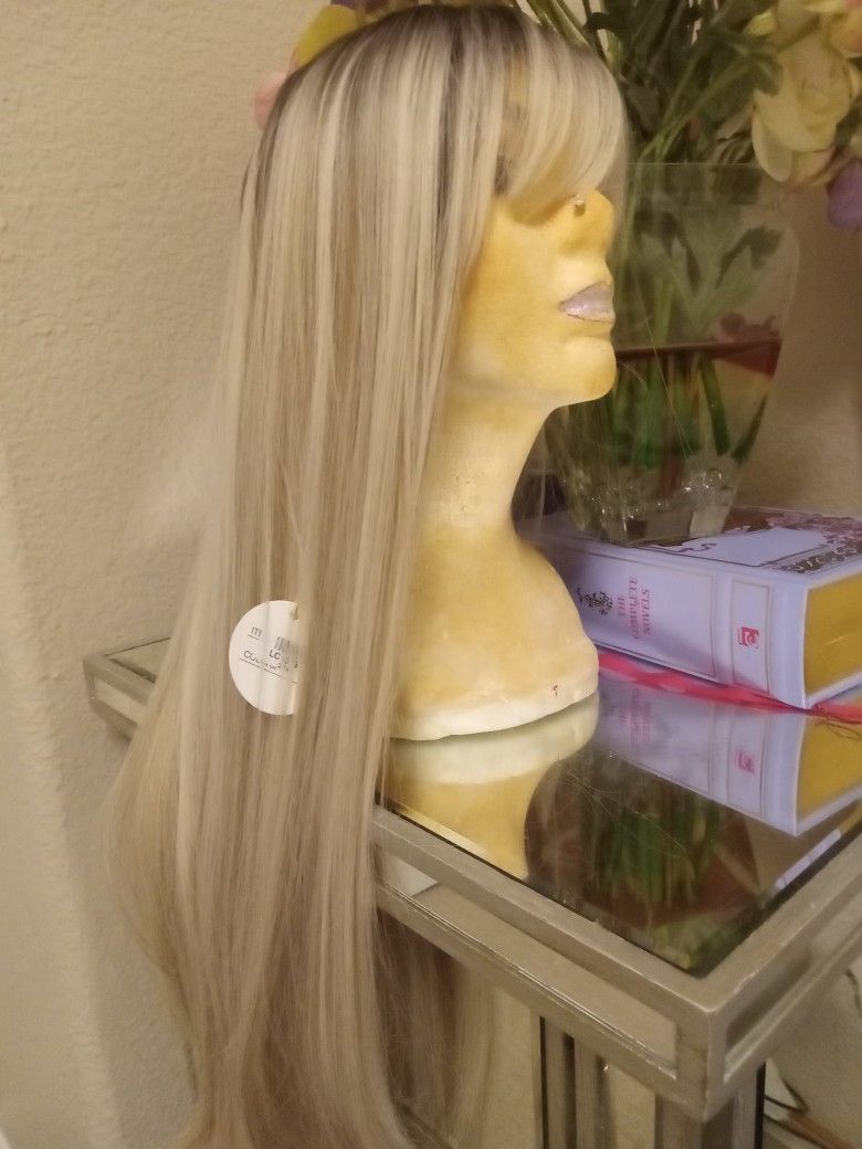 24" Long Platinum Ombre Wig Synthetic New