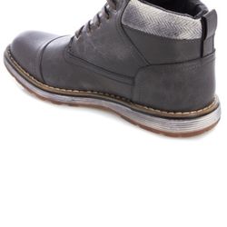 New Men’s Herringbone Collar Chukka Boots Gray Size 10
