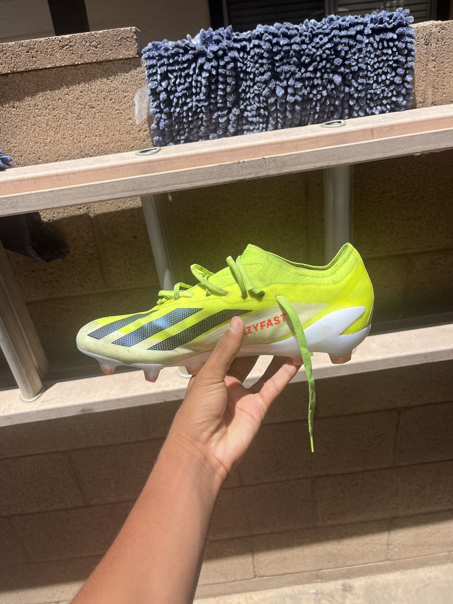 crazy Fast Cleats Good Condition Size 8 In A Half