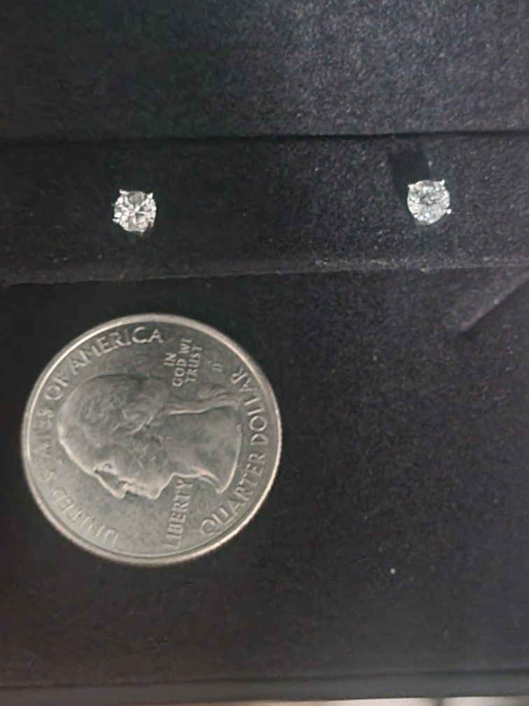 1/3 Carat T.W. Diamond Set In White Gold