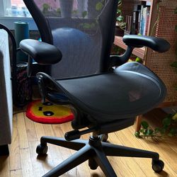 Herman Miller Aeron Remastered version Size B