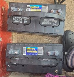 EverStart Premium Deep Cycle Batteries – Lot of 2