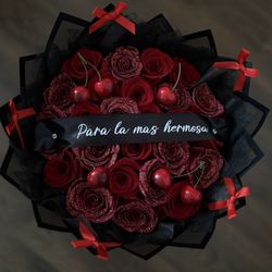 25 Red Roses