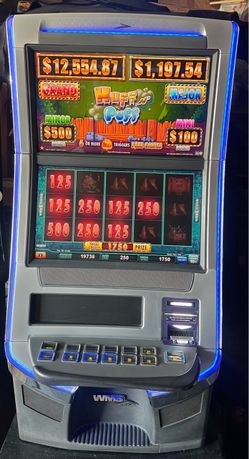Huff and puff slot machine