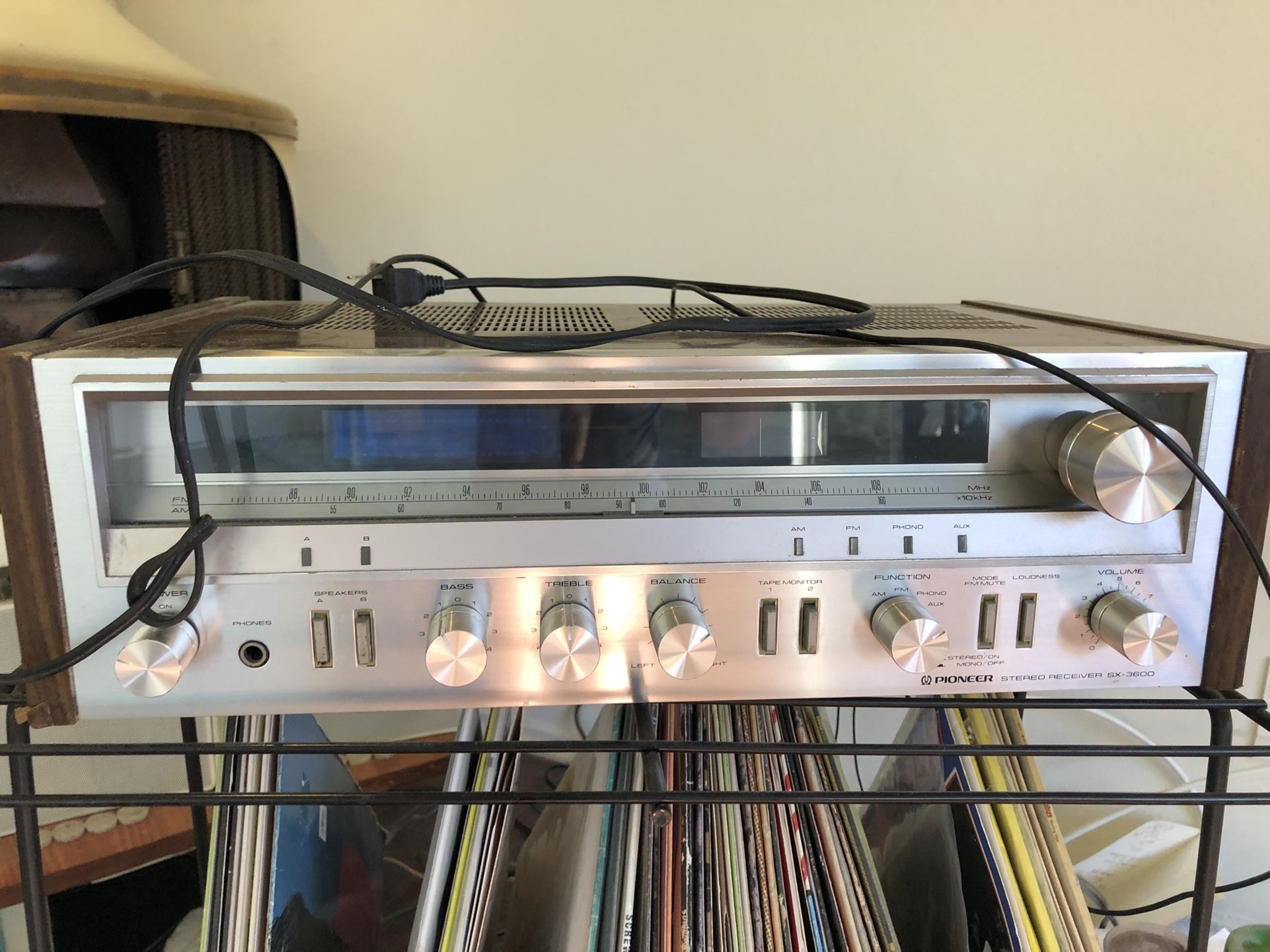 Pioneer Sx-3600 AM/FM Stereo Receiver