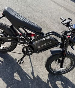 AKEZ Electric Fat Tire Bike