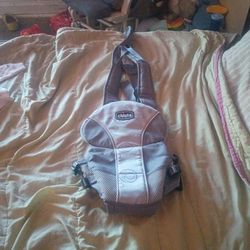 Chicco baby carrier (7-25lbs)