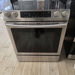 Samsung Stove Stainless Everything Works Great Delivery Available For Extra Fit 