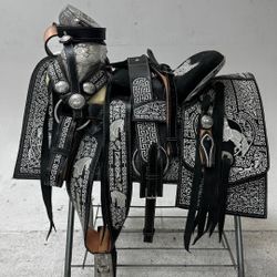 Montura Bordada Plateada 