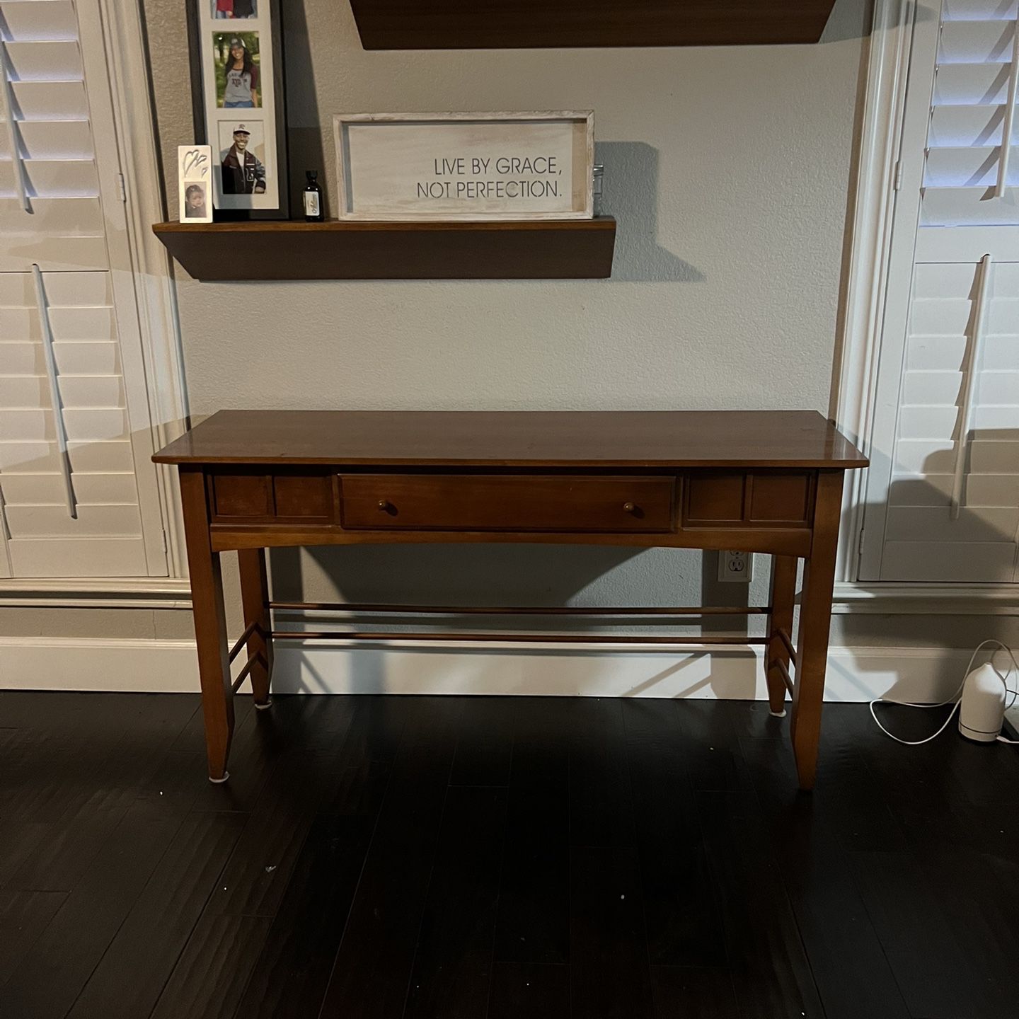 Sofa/accent table
