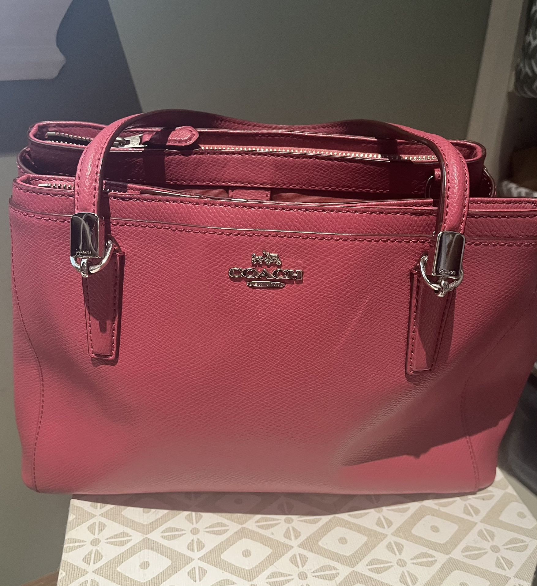 Authentic coach Shoulder Bag