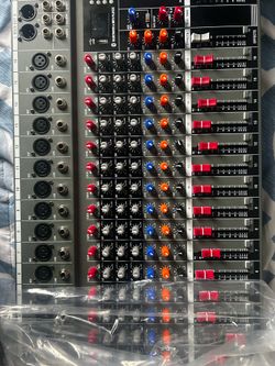 Mixing console
