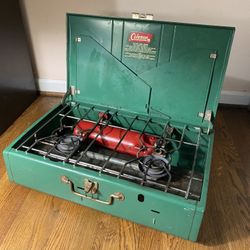 NOS Vintage Coleman 425E Wichta KA Outdoor Camp Stove Camping Field Gear