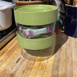 Vintage Pyrex Storage Canisters,: Avocado Stackable Lids￼