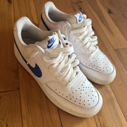 Nike Court Vision Size 9