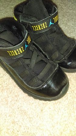 Jordans size 9 (kids)