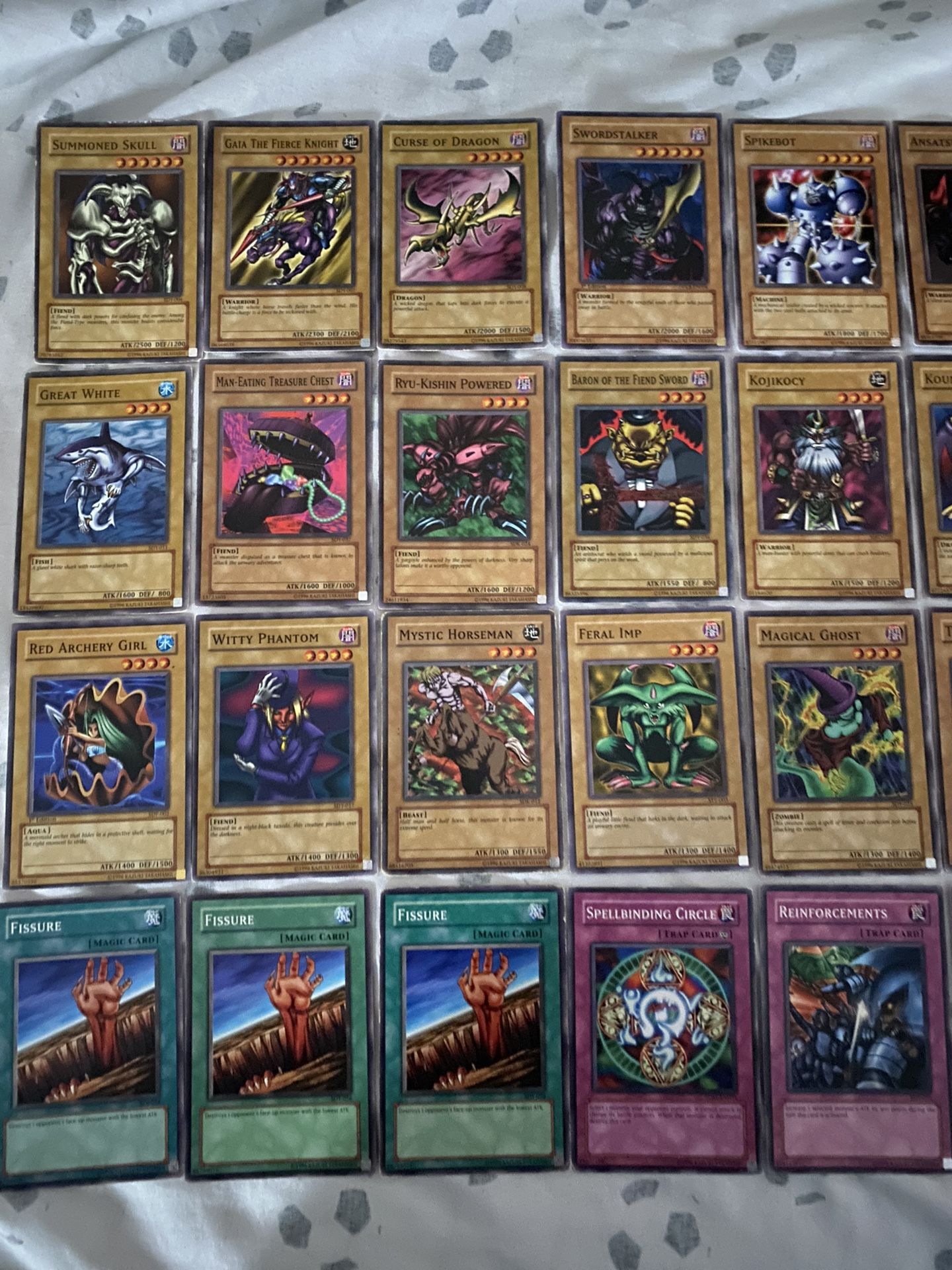 classic yugioh decks Yu-Gi-Oh! Official Card Game Duel Monsters Yi-Gi-Oh: 10 Best Retro Cards