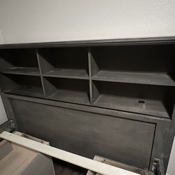 Full Bed Set With Storage