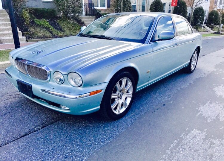 2006 Jaguar XJ • Priced Below Value •• Clean title