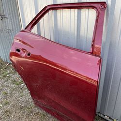 RIGHT SIDE DOOR REAR 2022-2025 CHEVROLET TRAILBLAZER