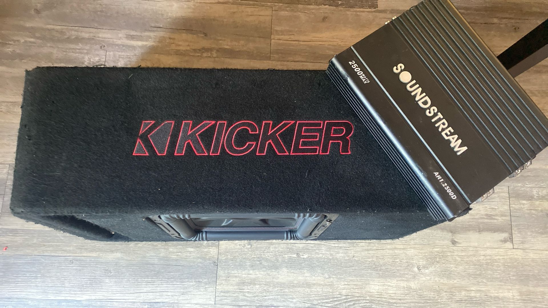 12” Kicker Subwoofer And 2500 Watt MAX Soundstream Amp