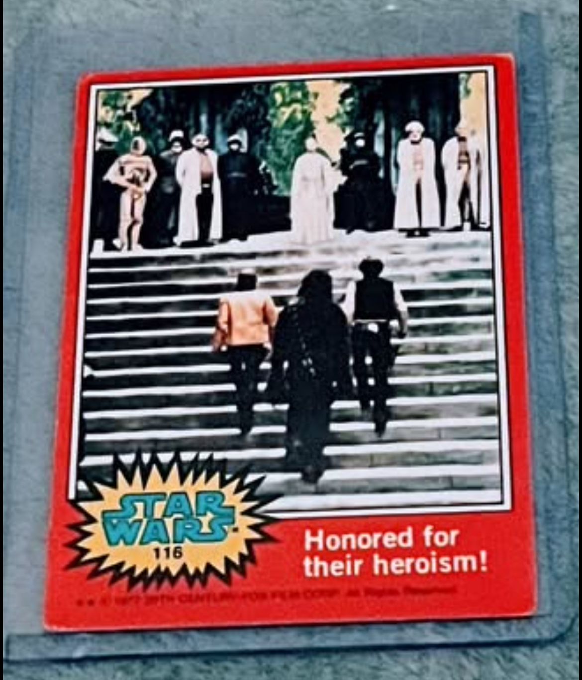 1977 Topps Star Wars #116 Honored for their Heroism!