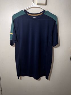 T-shirt brooks