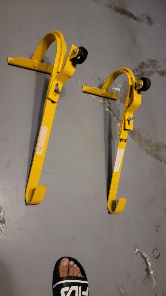 Swivel Ladder Hooks