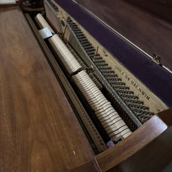 Acrosonic Piano 