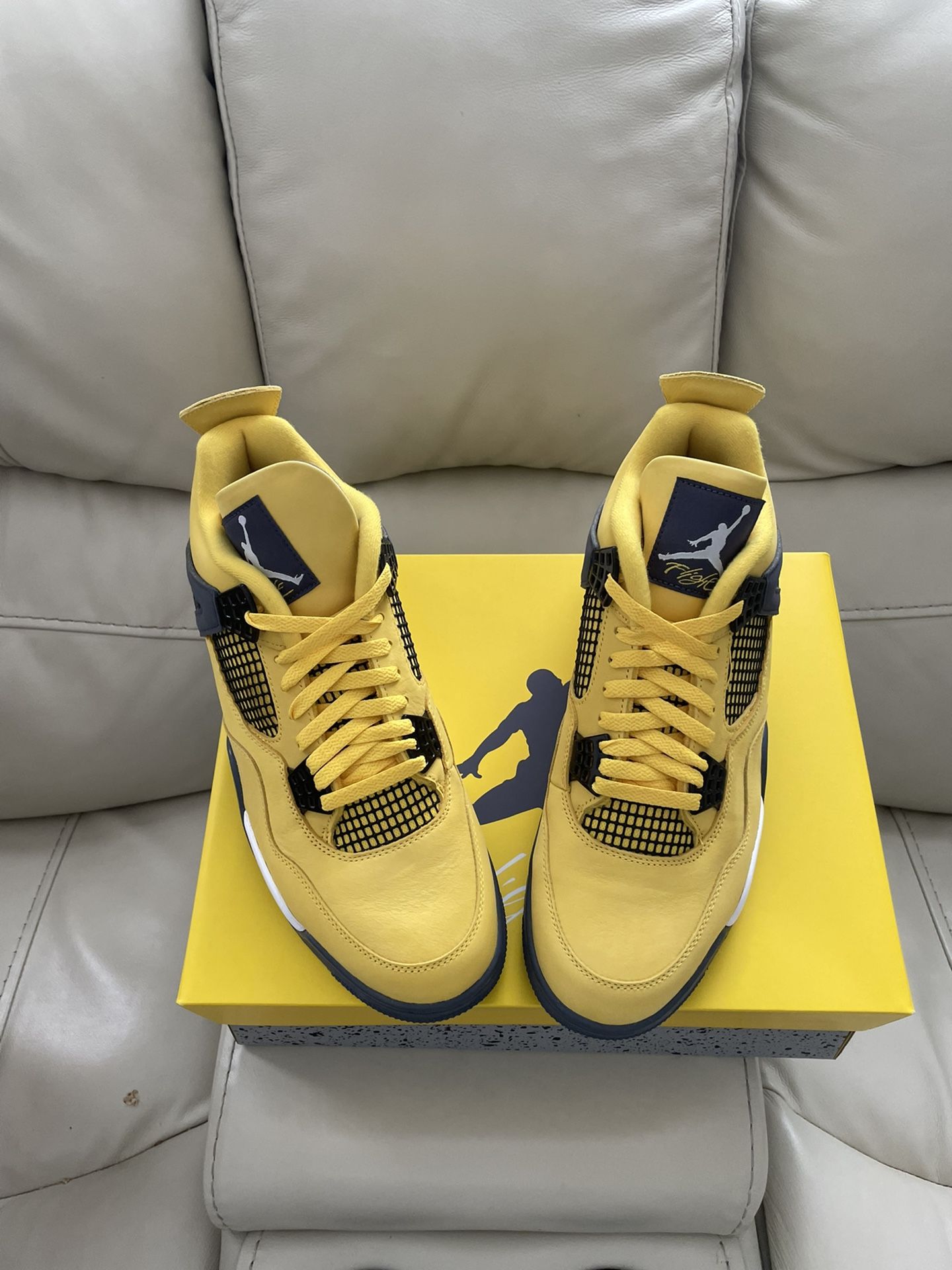 Jordan 4 Retro