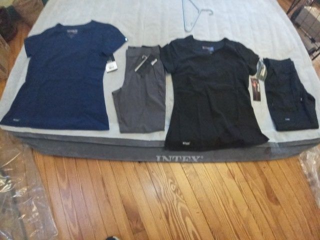 Brand New Two Sets Of Gray's Anatomy Scrubs Signature Series Made By Barco