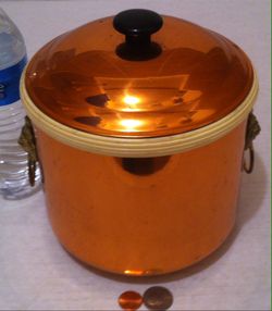 Vintage Metal Copper Ice Bucket wit Lions Head Handles, 8" x 7", Bar Decor, Kitchen Decor, Table Display, Shelf Display