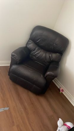 Chair With Leg Rest