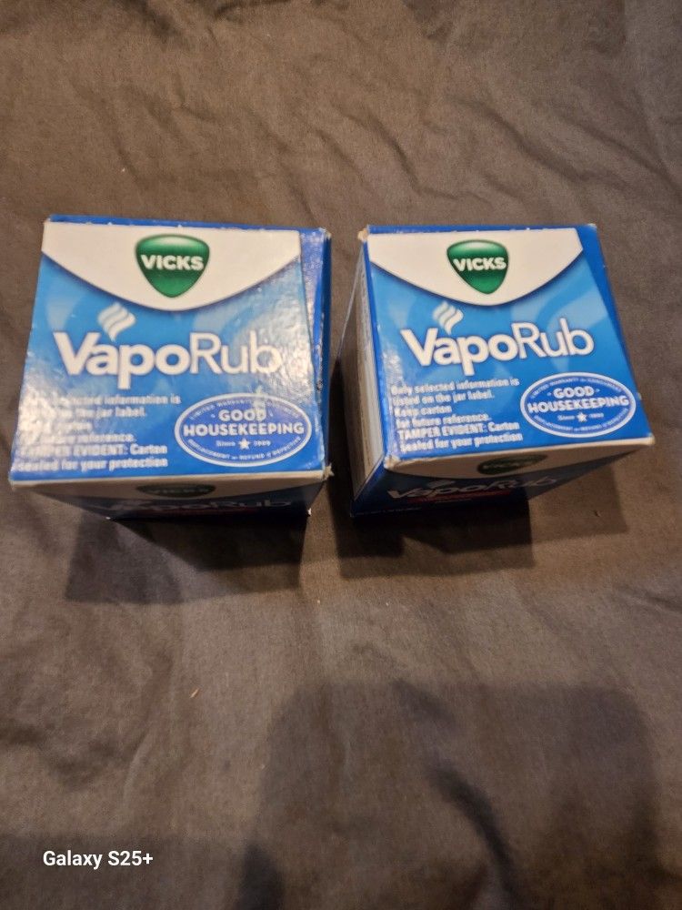 2 Vicks VapoRub 1.76 oz
