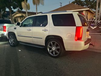 2008 Escalade