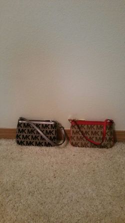 MK WRISTLET