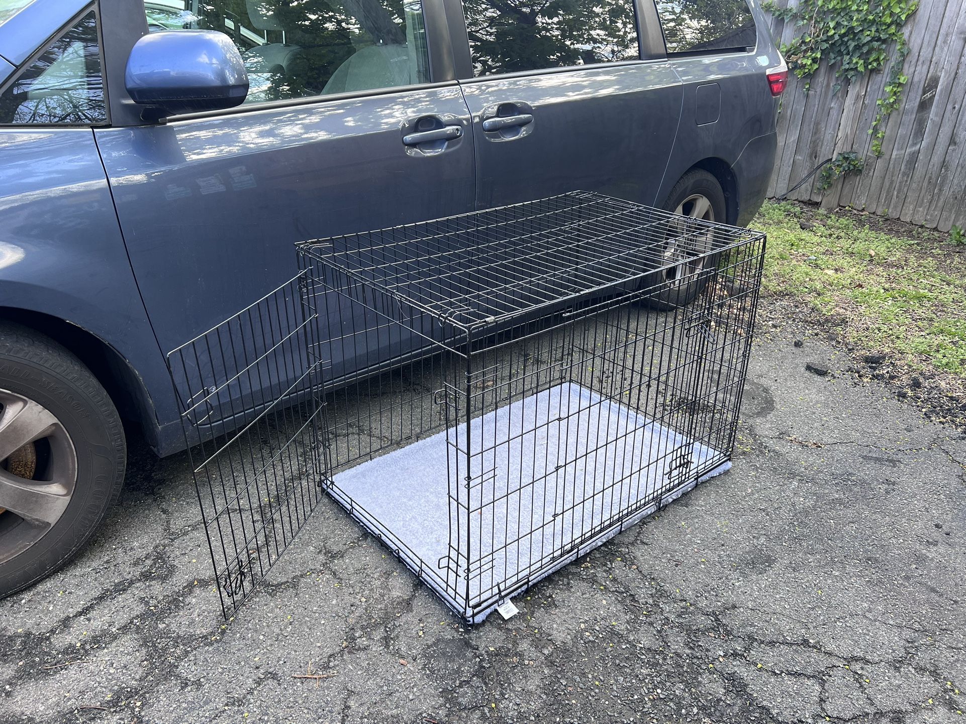 Bigger Flodable Metal Dog Crate EXCELLENT
