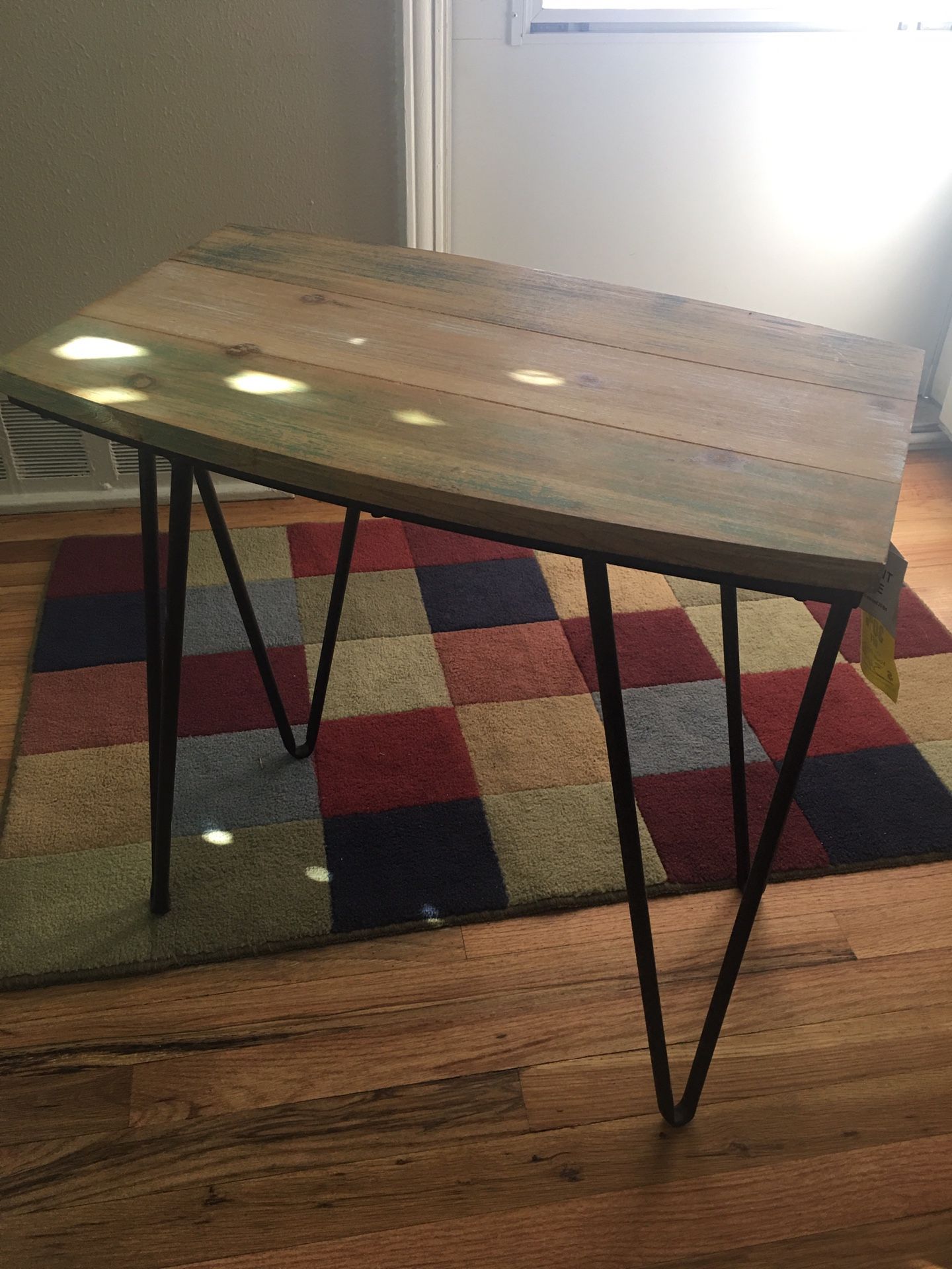 Brand New beautiful decorative table