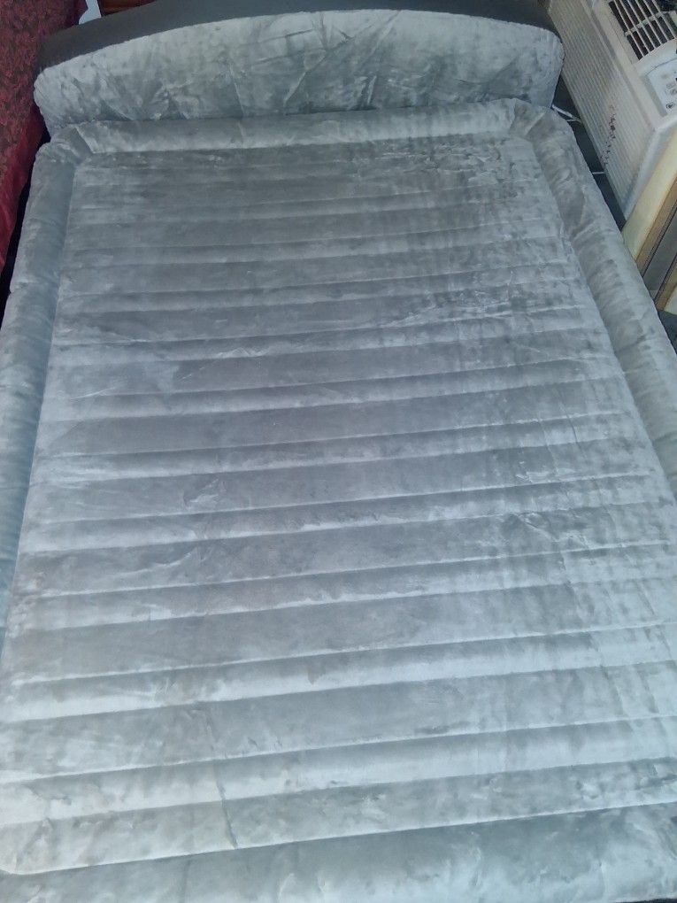 Sealy AIRBED (new)
