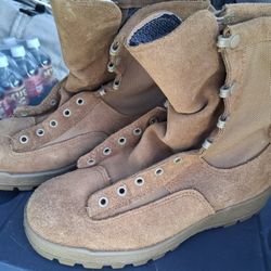 Military Boots 