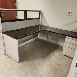 OFFICE   CUBICALS,  PRE-OWNED $395 EA.